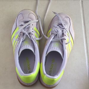 Adidas Gazelle Neon Lime &Light Gray Sneakers Sz 8.5US